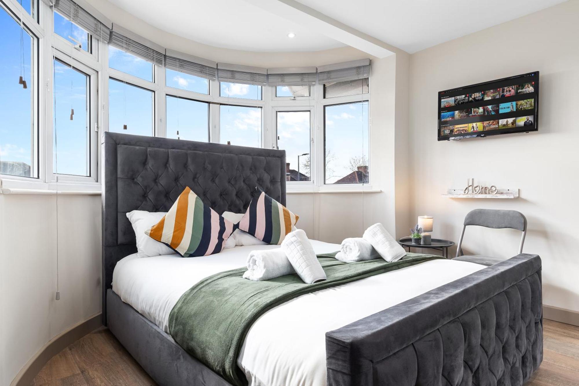 Serviced Ensuite Modern Studio - Sleeps 2 - Near Wembley Stadium - Good Transport Link To Central London - Harrow Ha3 Hatch End Esterno foto
