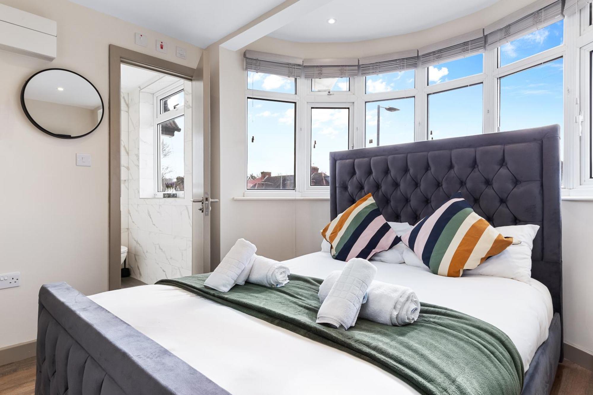 Serviced Ensuite Modern Studio - Sleeps 2 - Near Wembley Stadium - Good Transport Link To Central London - Harrow Ha3 Hatch End Esterno foto
