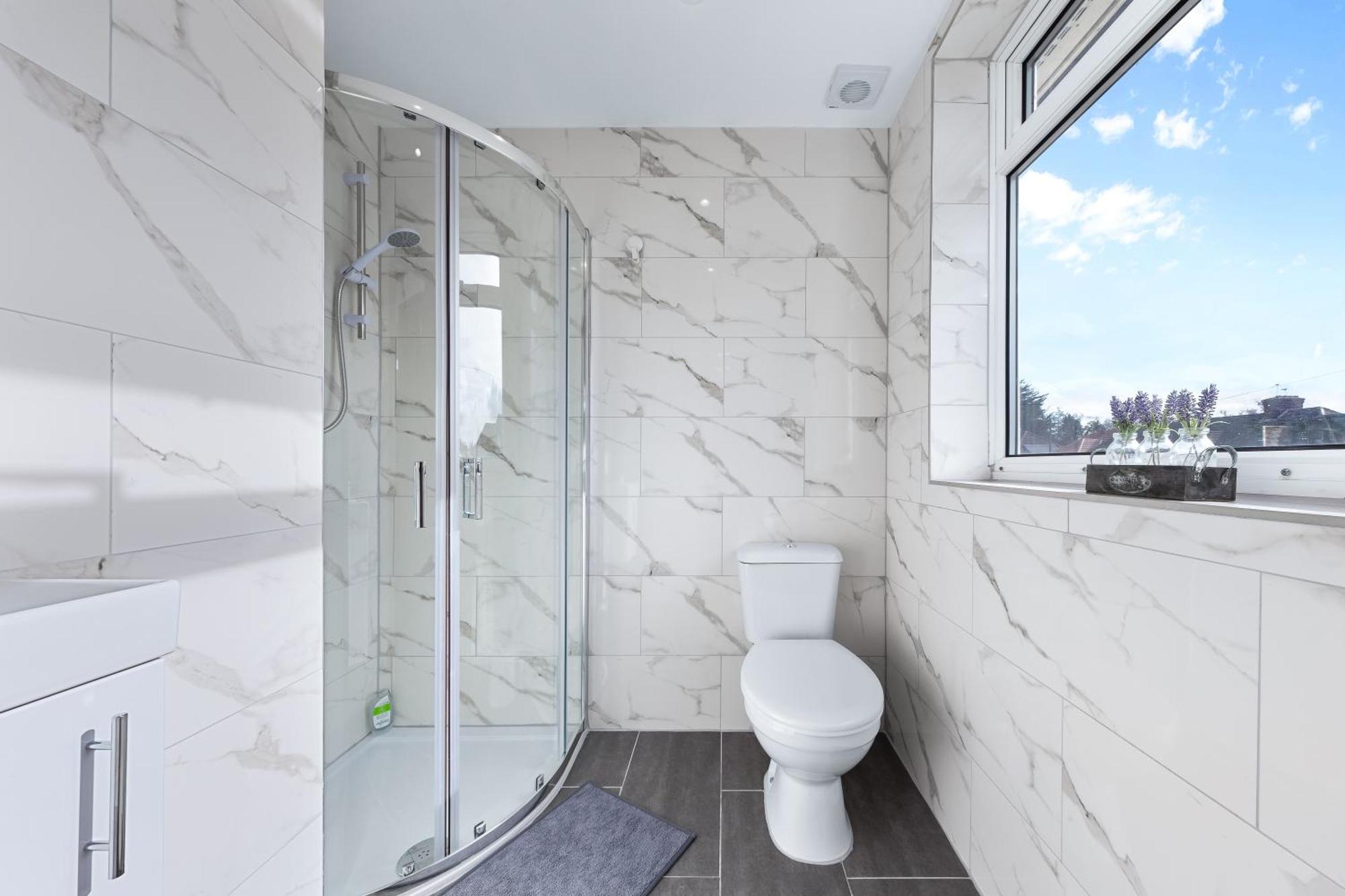 Serviced Ensuite Modern Studio - Sleeps 2 - Near Wembley Stadium - Good Transport Link To Central London - Harrow Ha3 Hatch End Esterno foto